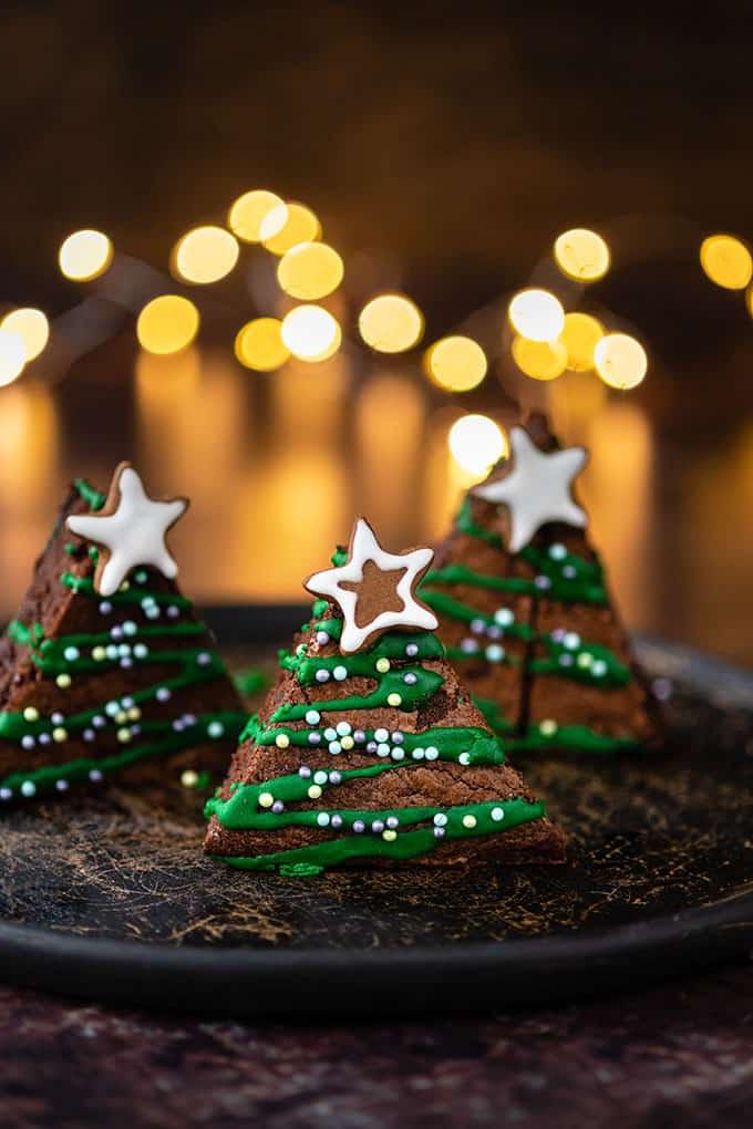 Χριστουγεννιάτικα Μπράουνις 3 festive Christmas tree brownies