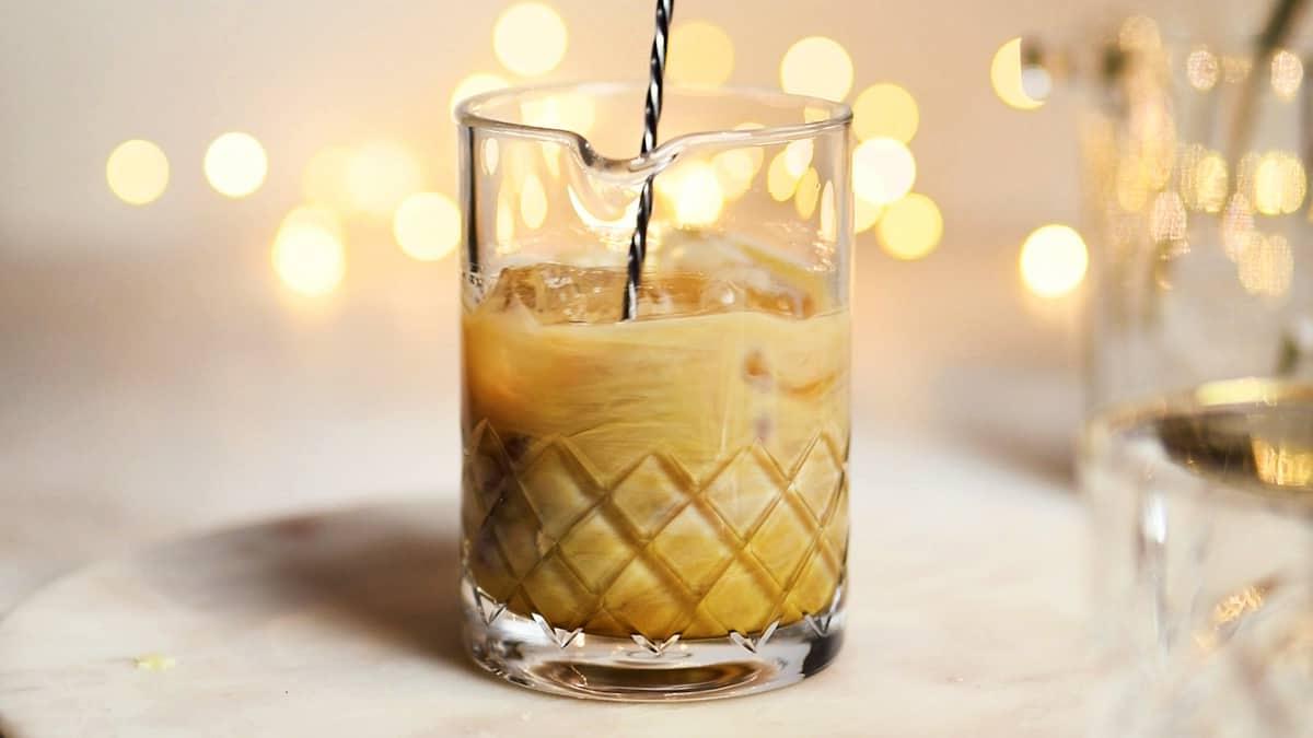 Ανακάτεμα των υλικών για Mudslide