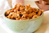 Sweet Honey-Glazed Cashews