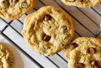 Delicious Oat Flour Chocolate Chip Cookies