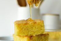 Almond Flour and Cornmeal Cornbread