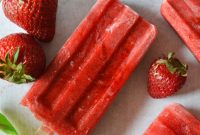 3-Ingredient Strawberry Ice Pops
