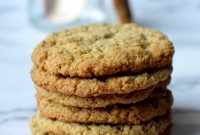 Chewy Almond Flour Oatmeal Delights