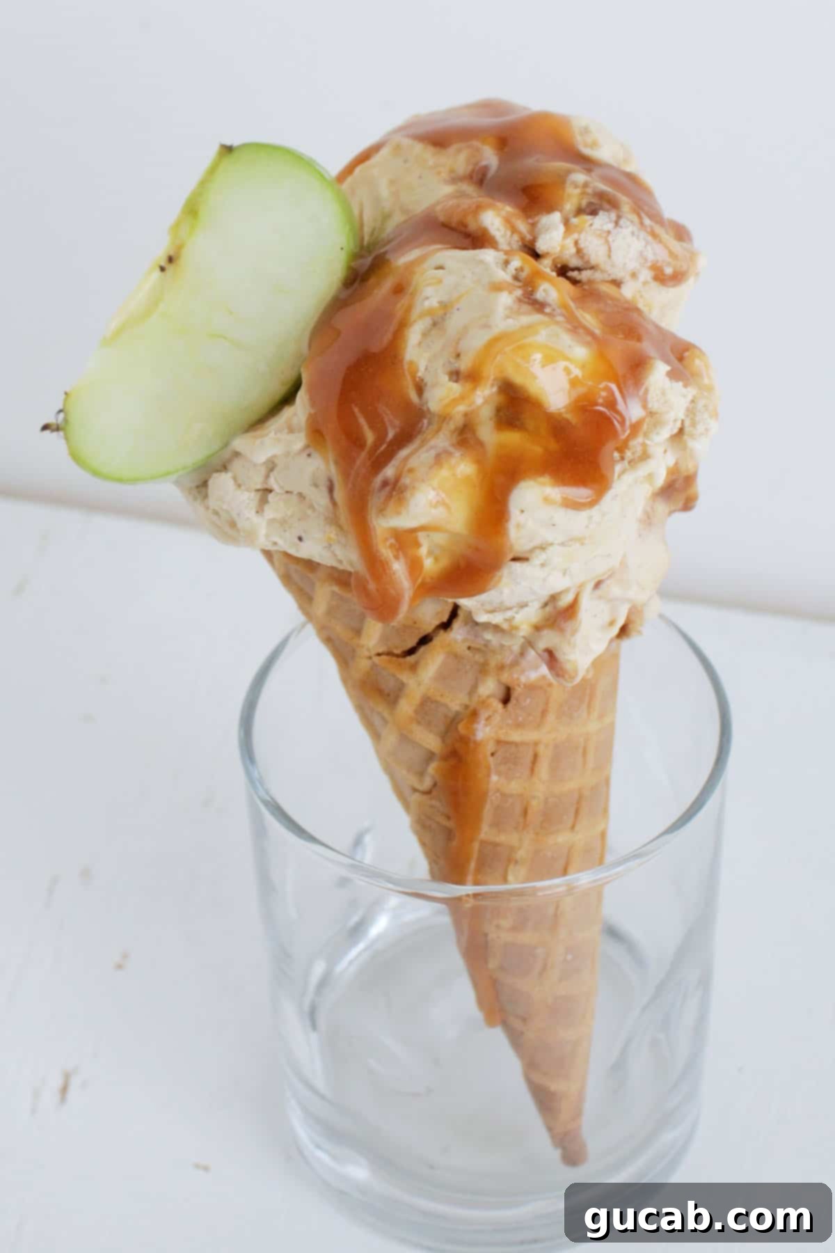 21 Must-Try Cuisinart Ice Cream Maker Recipes 9 a cone of apple pie ice cream