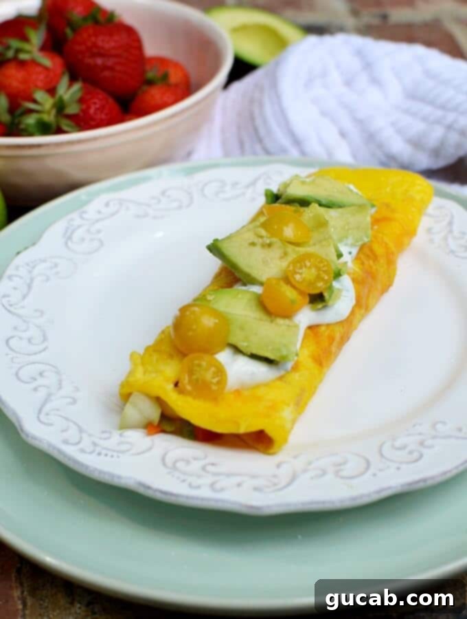 omelette with avocado and veggies