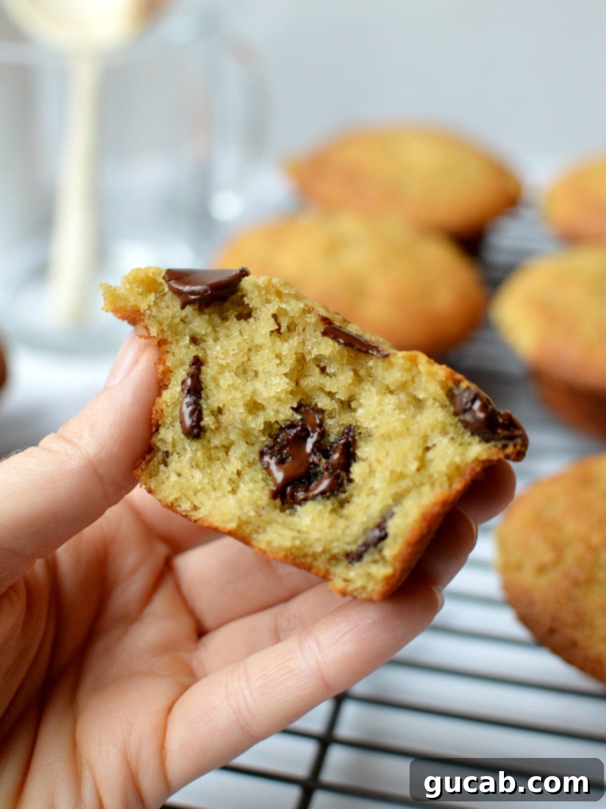 almond flour banana muffin