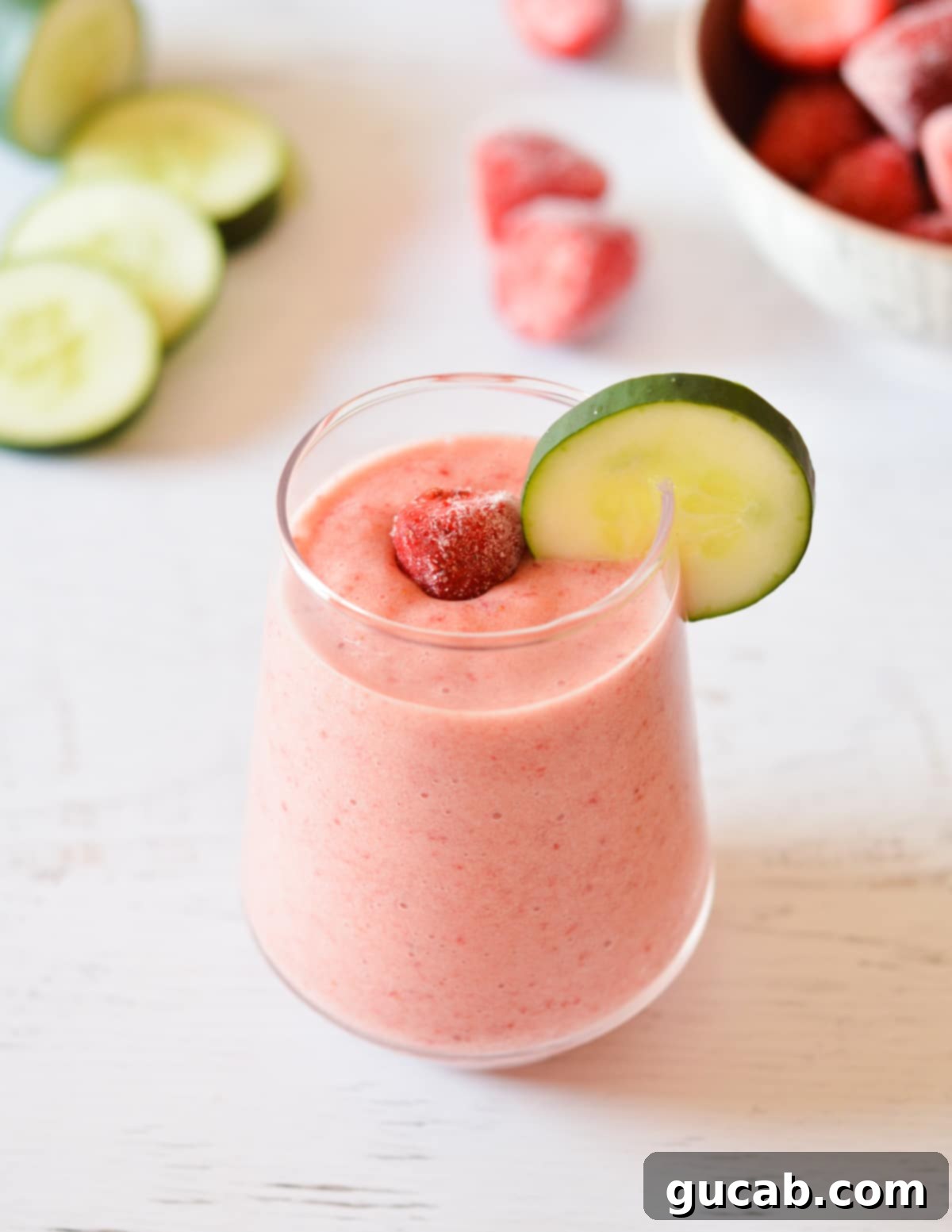 strawberry cucumber smoothie