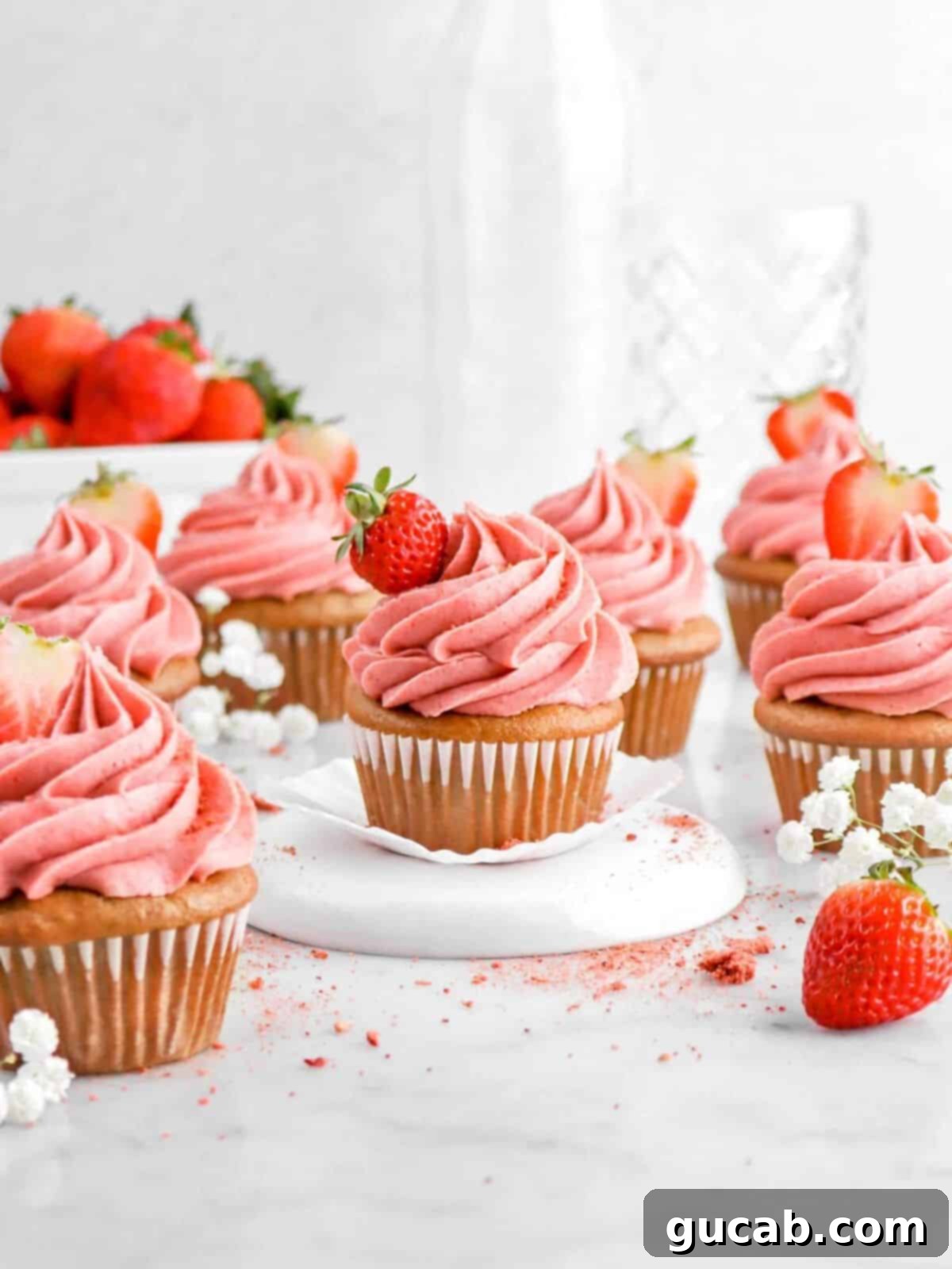 strawberry cupcakes with strawberry frosting