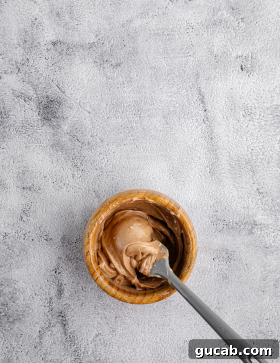 cinnamon butter in a small bowl. 